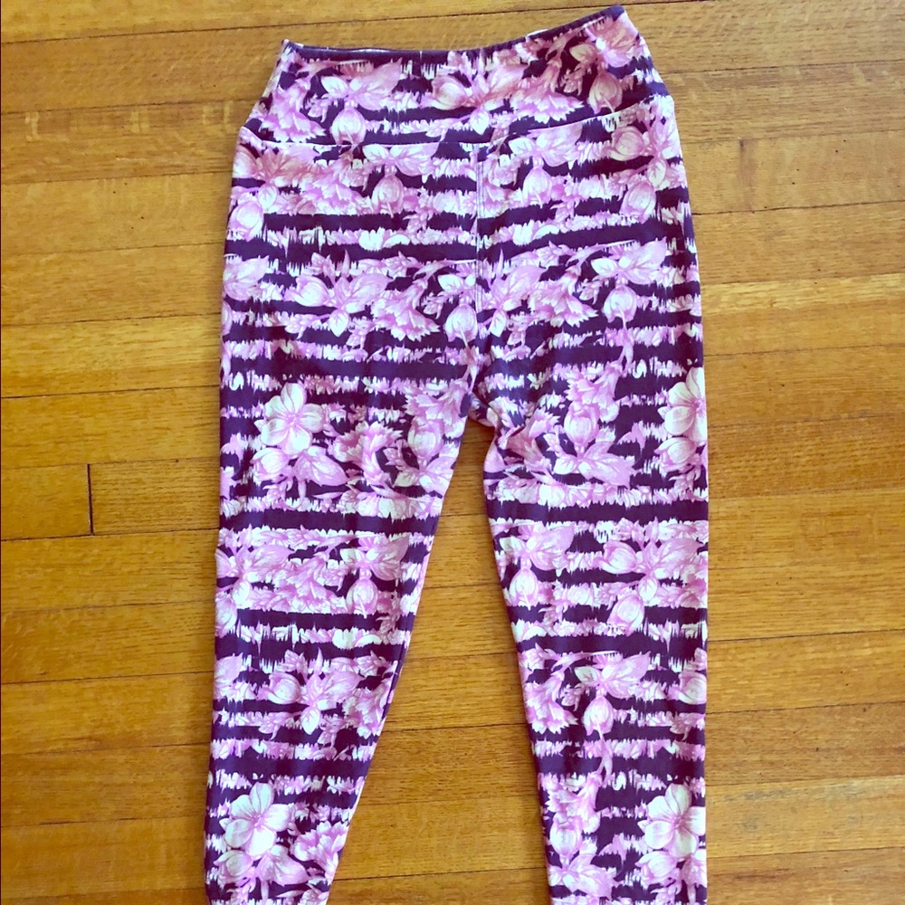 Pink and purple LulaRoe leggings